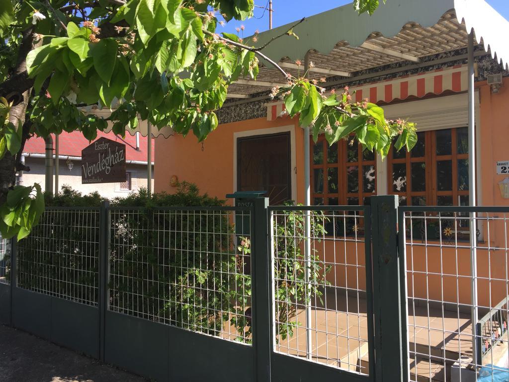 Hotel Eszter Vendeghaz Berekfürdő Exterior foto